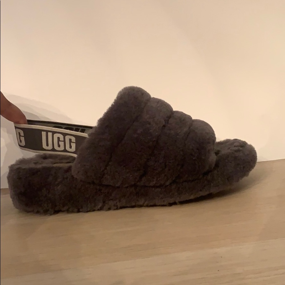 Gray UGG Women’s Fluff Yeah Slides